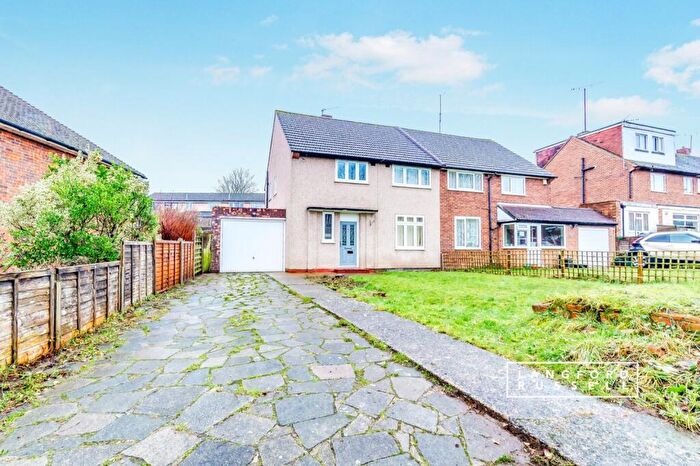 3 Bedroom Semi Detached House To Rent In Blythe Hill Orpington, BR5