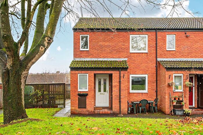 1 Bedroom Flat For Sale In Bramham Drive, Harrogate, HG3