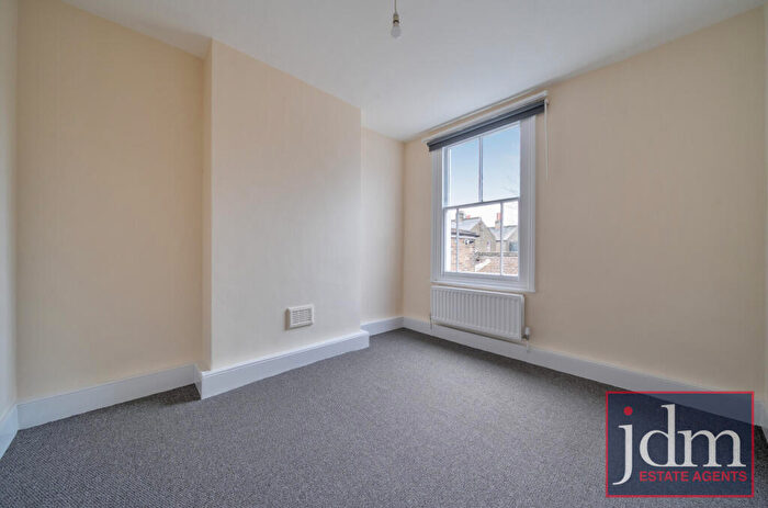3 Bedroom Apartment To Rent In Sandhurst Road, Catford, London, SE6