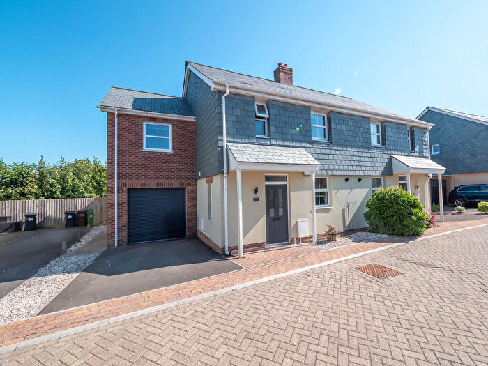 4 Bedroom Semi Detached House For Sale In Hobbacott Rise, Marhamchurch, EX23