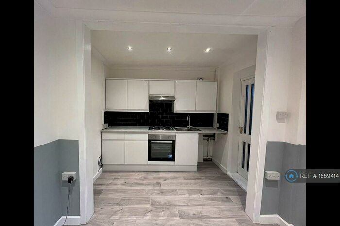 3 Bedroom Terraced House To Rent In Wildbrook Grove, Little Hulton, Manchester, M38