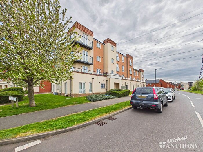 2 Bedroom Flat For Sale In Nicholas Charles Crescent, Aylesbury, HP18