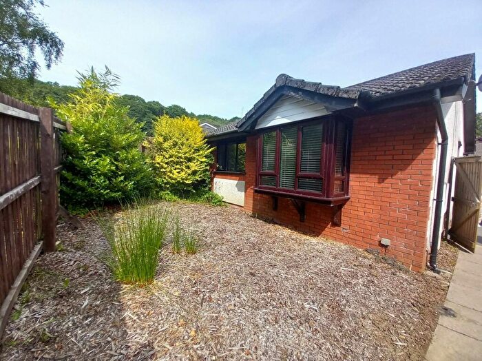 2 Bedroom Semi-Detached House To Rent In Edison Crescent, Clydach, Swansea., SA6