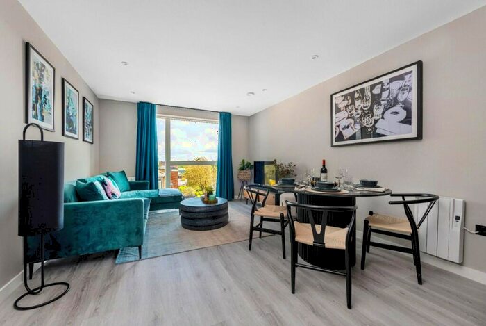 1 Bedroom Flat To Rent In The Gladstone, Edgware Rd, London, NW2