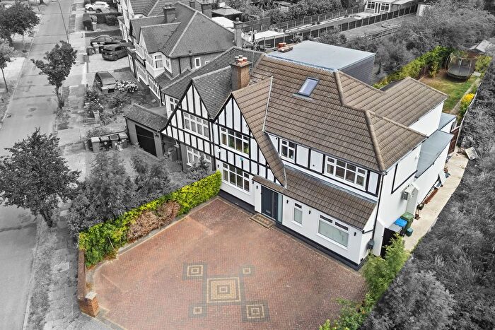 5 Bedroom Semi Detached House For Sale In Arnside Gardens, Wembley, HA9