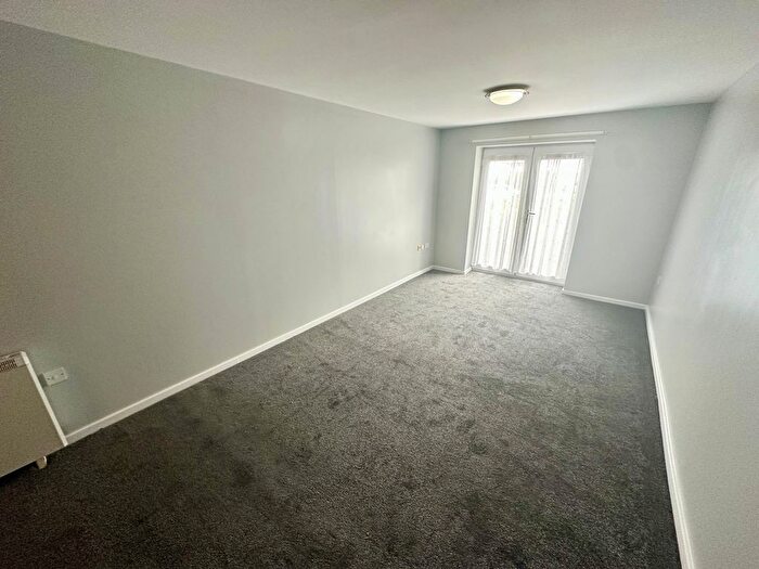 2 Bedroom Property To Rent In Ings Road, Wakefield, WF1