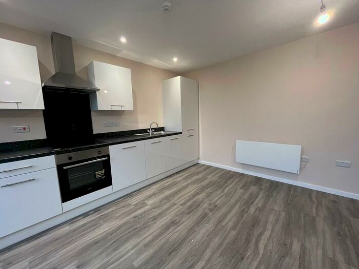 1 Bedroom Apartment To Rent In Southwood House, M5
