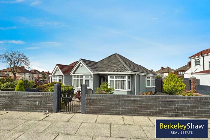 2 Bedroom Detached Bungalow For Sale In Ennerdale Drive, Liverpool, L21