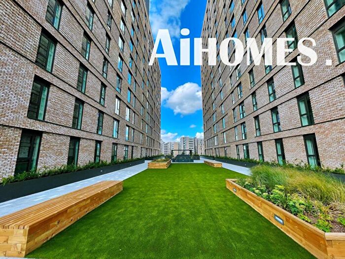 2 Bedroom Apartment For Sale In Spacious Apartment In No. Old Trafford |Tw, B2B