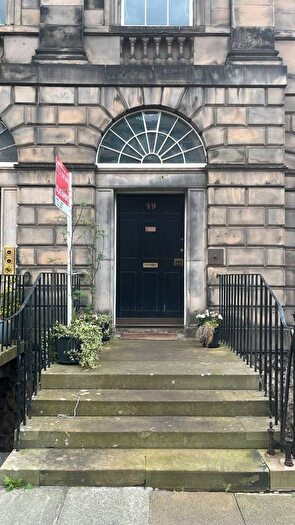 3 Bedroom Semi Detached House To Rent In Great King Street, Edinburgh, EH3