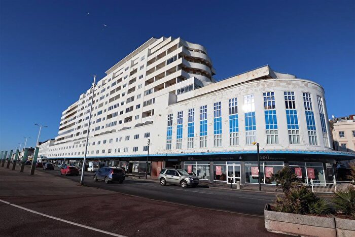 1 Bedroom Flat To Rent In Marine Court, St. Leonards-On-Sea, TN38