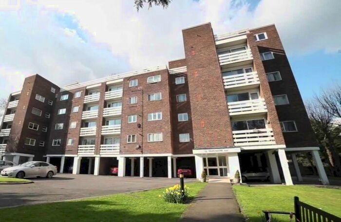 2 Bedroom Flat To Rent In Holders Hill Road, London, NW4