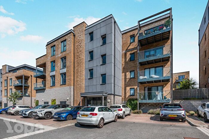 1 Bedroom Flat For Sale In Castle Hill Drive, Swanscombe, DA10