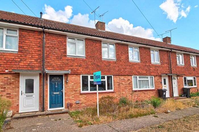 2 Bedroom Terraced House For Sale In Ashridge Road, Wokingham, RG40