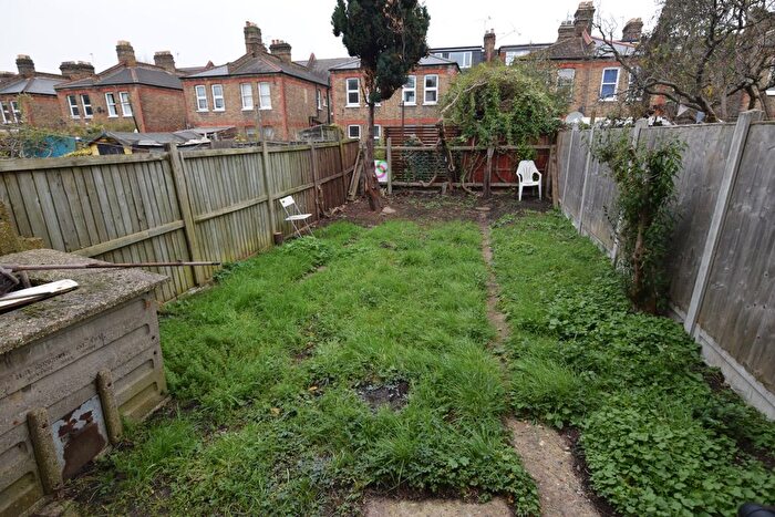 1 Bedroom Flat To Rent In Carr Road, London, E17