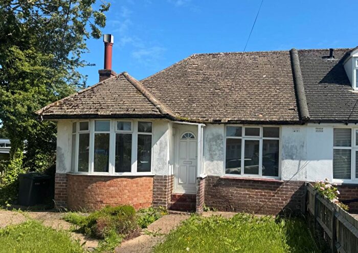 2 Bedroom Bungalow For Sale In Rapsons Road, Eastbourne, BN20