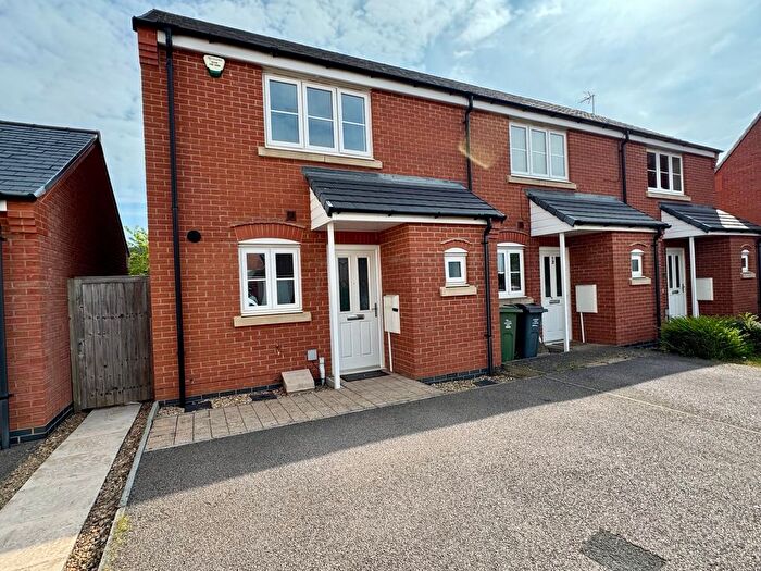 2 Bedroom Property To Rent In Houghton Way, Leicester, LE4