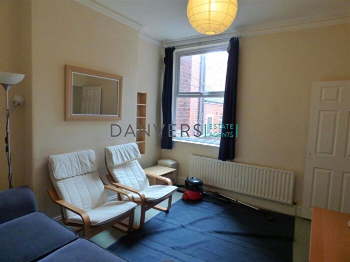 4 Bedroom Detached House To Rent In Norman Street, Leicester, LE3