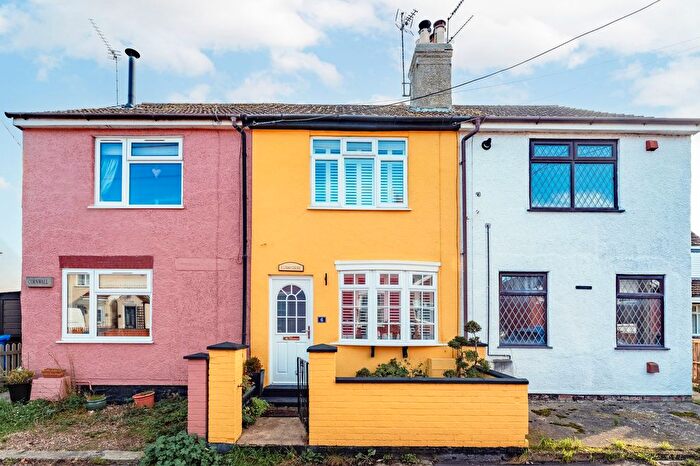 2 Bedroom Cottage For Sale In Market Place, Kessingland, NR33