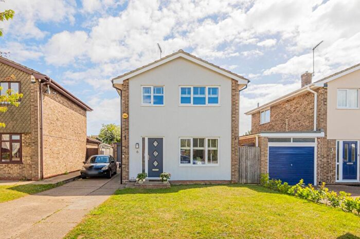 4 Bedroom Detached House For Sale In Mendip Road, Oulton Broad, NR32