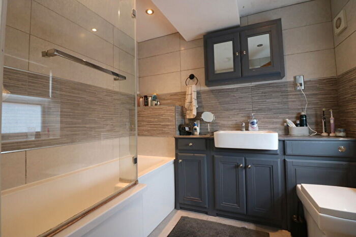 2 Bedroom Apartment To Rent In Apartment The Academy, - George Street, HU1