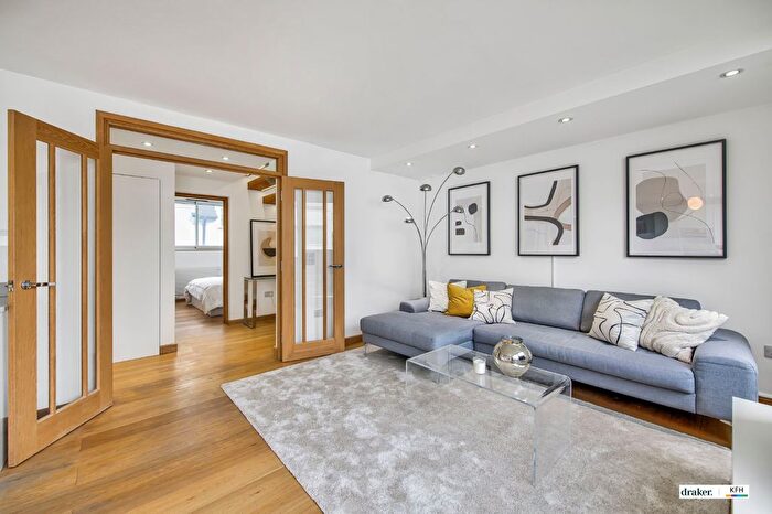 2 Bedroom Flat To Rent In Campden Street, London, W8