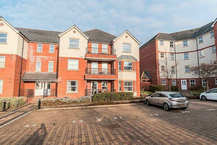 2 Bedroom Penthouse To Rent In Trefoil Gardens, Stourbridge, DY8