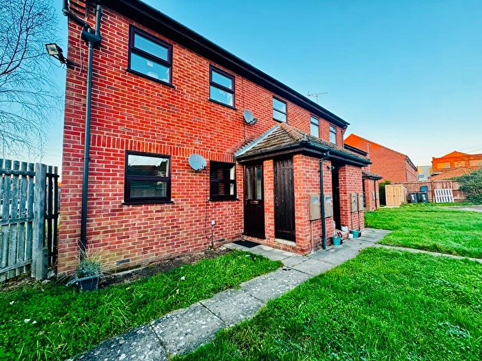 2 Bedroom Flat To Rent In Hayden Road, Rushden, NN10