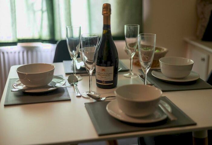 1 Bedroom Serviced Apartments To Rent In Wesley Place, Newport, Newport, NP20