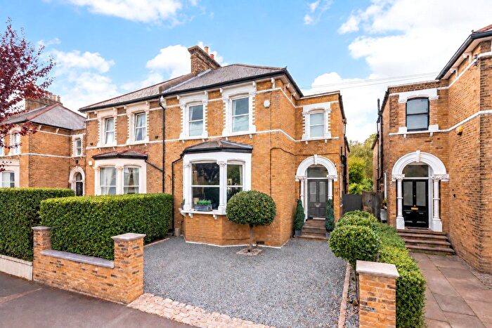 4 Bedroom Semi Detached House For Sale In Venner Road, London, SE26