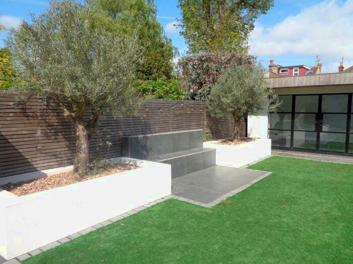 3 Bedroom Semi-Detached House To Rent In Southsea Avenue, Leigh-On-Sea, SS9