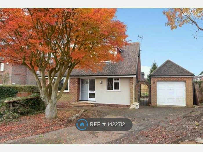 3 Bedroom Bungalow To Rent In Chenies Avenue, Amersham, HP6
