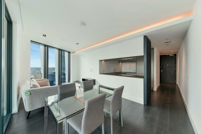 2 Bedroom Apartment To Rent In Amory Tower, The Madison, Marsh Wall, Canary Wharf, E14