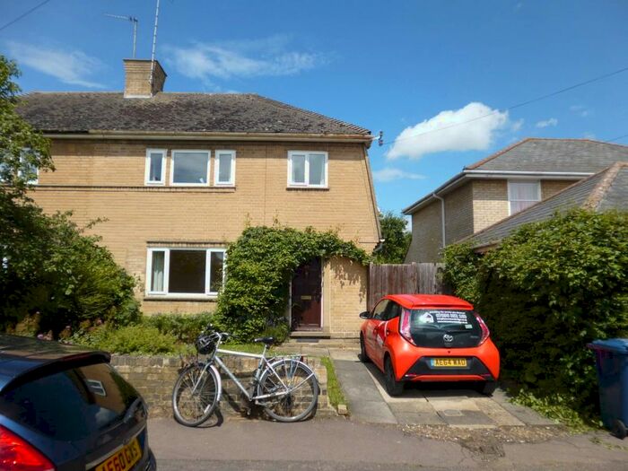 3 Bedroom Property To Rent In Hartington Grove, Cambridge, CB1