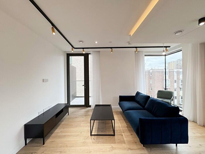 2 Bedroom Apartment For Sale In Vermont House, City Road, EC1V