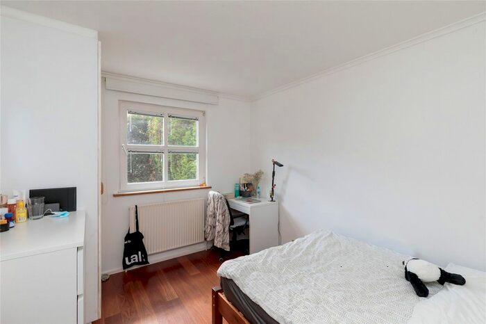 4 Bedroom Flat To Rent In Queen Of Denmark Court, London, SE16