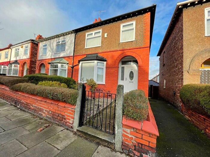 3 Bedroom Semi-Detached House To Rent In Bidston Avenue, Claughton, Wirral, CH41