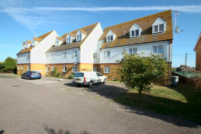 1 Bedroom Flat To Rent In Thames Court, Leysdown Road, Sheppey, ME12