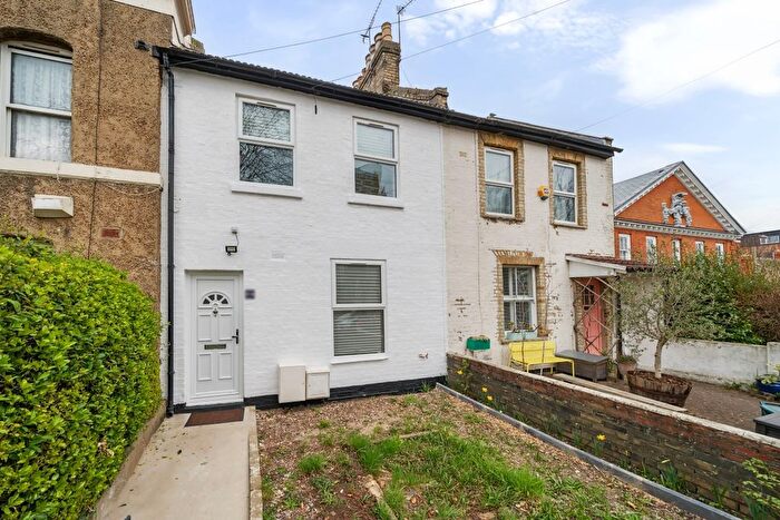 4 Bedroom Terraced House To Rent In Nightingale Road, London, N22