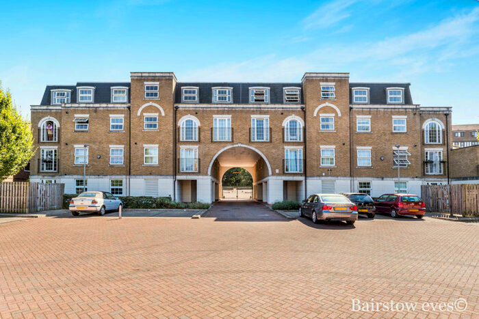 2 Bedroom Apartment To Rent In Addiscombe Road, Croydon, CR0