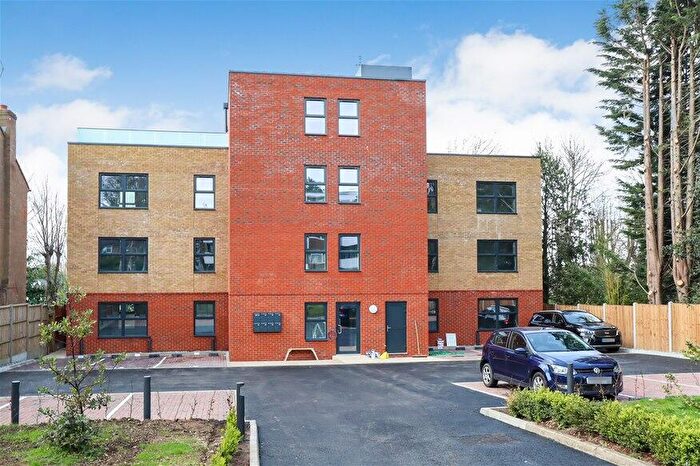 2 Bedroom Flat To Rent In Milton Road, Harpenden, AL5