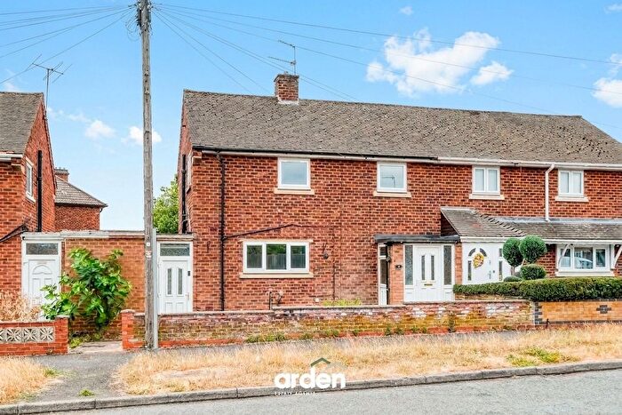 3 Bedroom Semi-Detached House For Sale In Foxlydiate Crescent, Redditch, B97