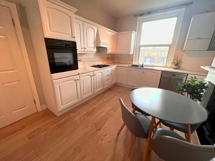 2 Bedroom Flat To Rent In Maclise Road, London, W14
