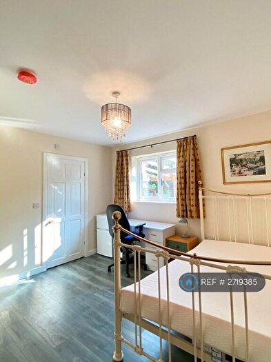 5 Bedroom Semi Detached House To Rent In Mayfield Road, Southampton, SO17