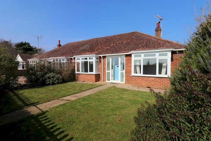 3 Bedroom Semi-Detached Bungalow To Rent In St Edmunds Terrace, Downham Market, PE38