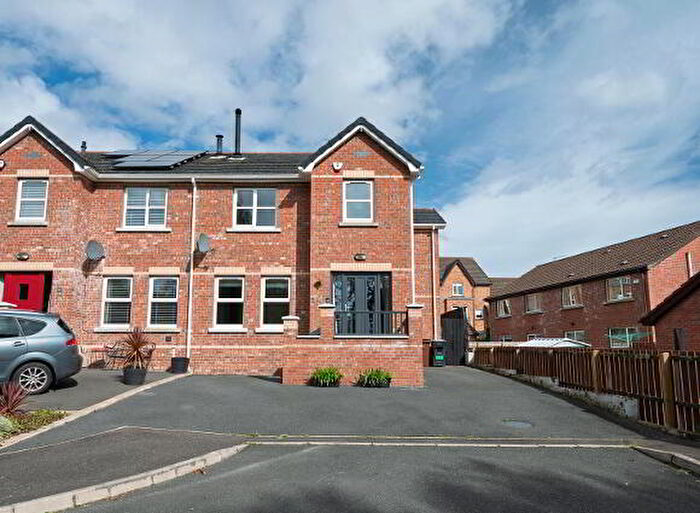 4 Bedroom House To Rent In Glenview Avenue, Newtownabbey, BT37
