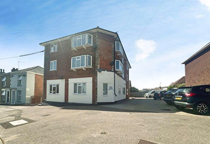 1 Bedroom Apartment For Sale In Lower Park Road, Brightlingsea, Colchester, CO7