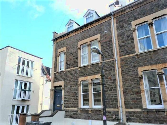Flat To Rent In Oakfield Grove Clifton, Bristol, BS8