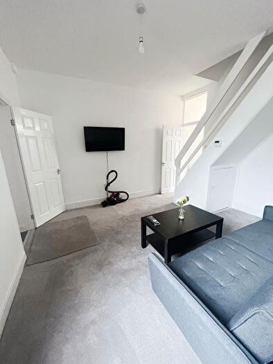 3 Bedroom Detached House To Rent In Outram Street, Middlesbrough, TS1