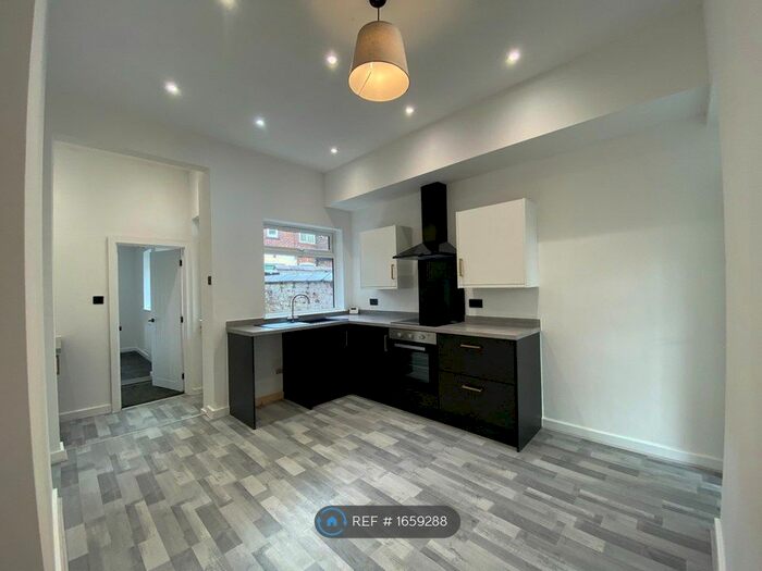 3 Bedroom Terraced House To Rent In Rothwell Street, Failsworth, Manchester, M35